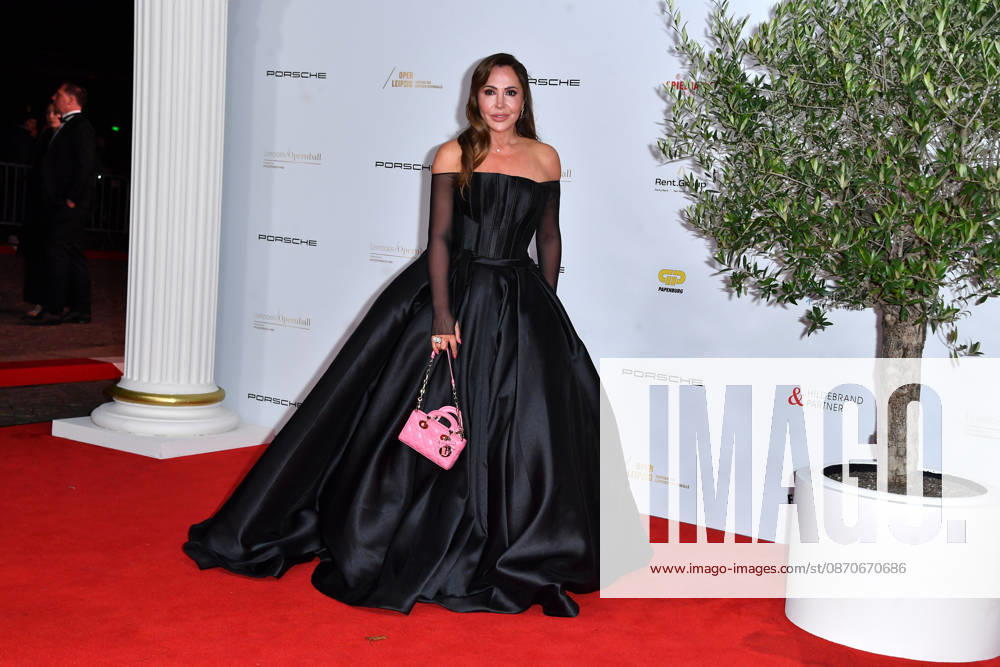 Simone Thomalla at the 2026 Leipzig Opera Ball at the Leipzig Opera on October 24, 2026