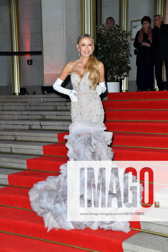 Jenny Elvers at the 2026 Leipzig Opera Ball at the Leipzig Opera on October 24, 2026
