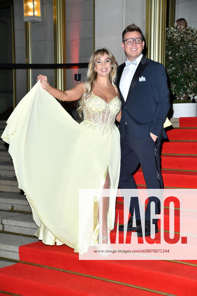 Annemarie Eilfeld and Dominik Ledea at the 2026 Leipzig Opera Ball at the Leipzig Opera on October 24, 2026