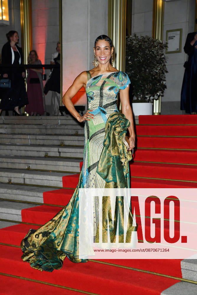 Annabelle Mandeng at the 2026 Leipzig Opera Ball at the Leipzig Opera on October 24, 2026