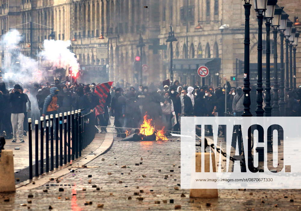 Several thousand people are marching through downtown Bordeaux as part of the demonstration on October 24, 2026, in Bordeaux, France