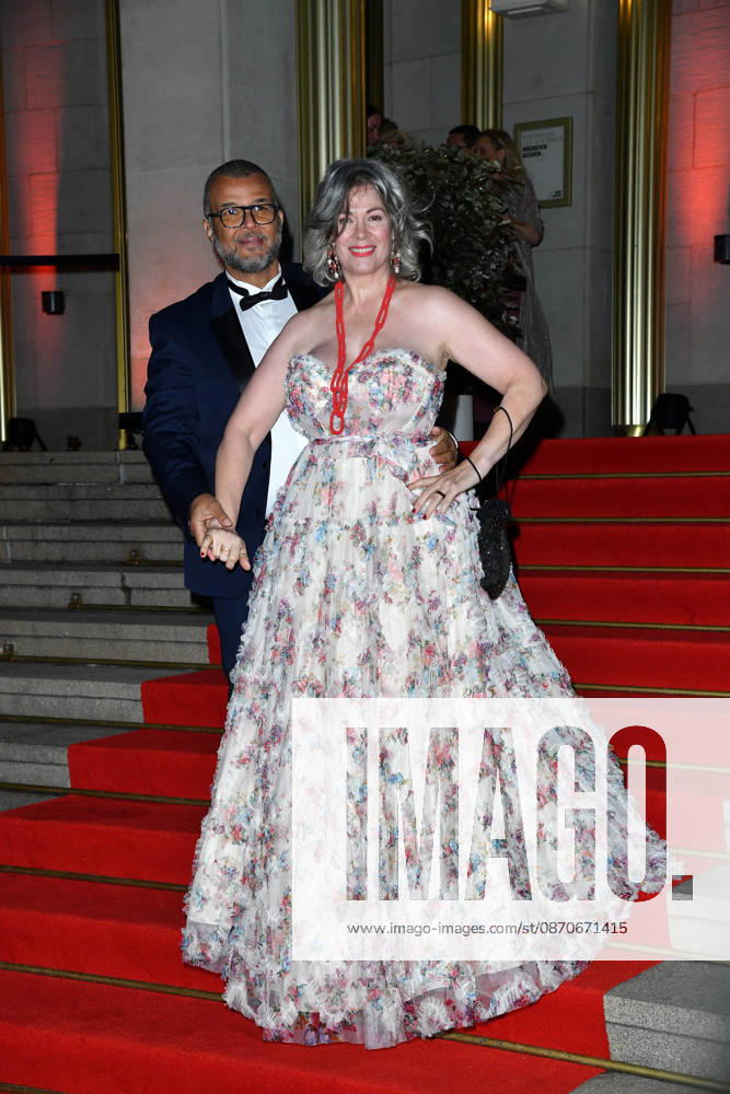 Cheryl Shepard with her husband Nikolaus Okonkwo at the 2026 Leipzig Opera Ball at the Leipzig Opera on October 24, 2026