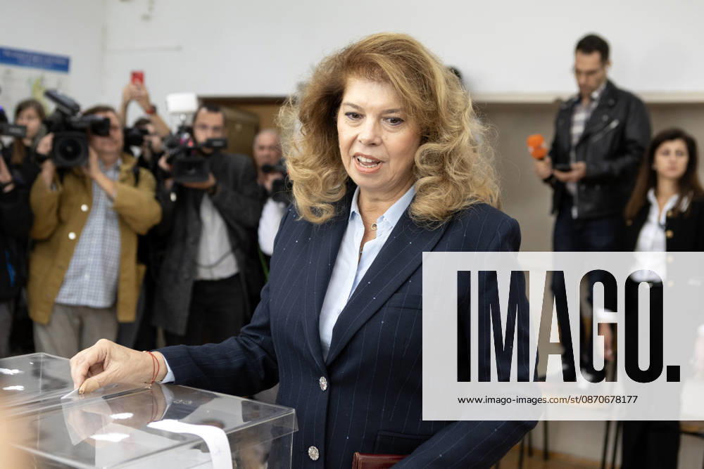 !!!MANDATORY KILL NOTICE – IMAGO does not hold publication rights for these images. We apologize for the inconvenience - BILDLÖSCHUNG: IMAGO besitzt keine Publikationsrechte an diesen Bildern. Entschuldigen Sie bitte die Unannehmlichkeiten MANDATORY KILL NOTICE!!! Bulgarian President Iotova casts ballot in presidential election SOFIA, BULGARIA - OCTOBER 25: Bulgarian President Iliana Iotova casts her ballot in the presidential election in Sofia, Bulgaria, on October 25, 2026. Hristo Vladev Anadolu Sofia Bulgaria. Editorial use only. Please get in touch for any other usage.