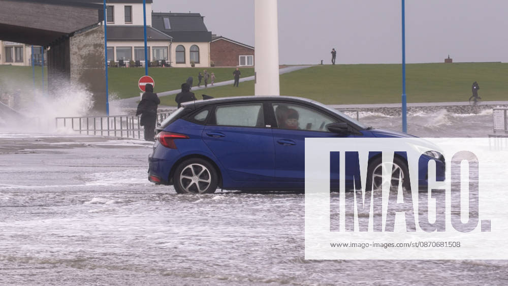 Storm Manja is over northern Germany and showing its power. With hurricane-force gusts, it is hitting the North Sea coast particularly hard. Many travelers w