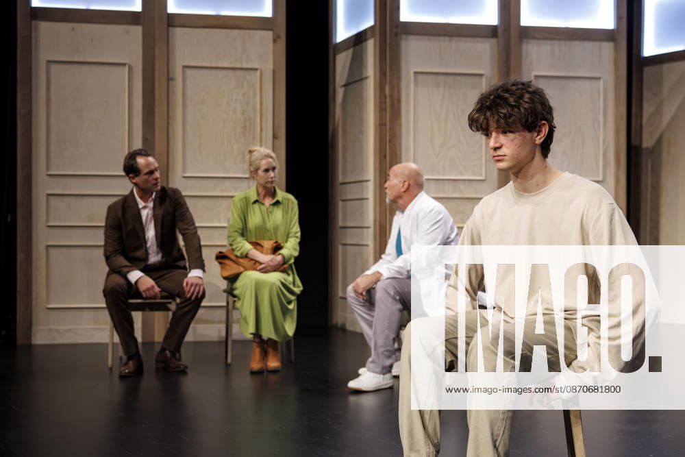 MMM THE SON: Actor Matthias Schloo as the father, PIERRE; actress Dorothea Schenck as the mother, ANNE; actor and director Holger Hauer as DR. DUPRET and actor Quentin Lopes as the son NICOLAS on stage during the theater premiere of *The Son* TOURERLEBEN theater production at the Itzehoe Theater on October 24, 2026,