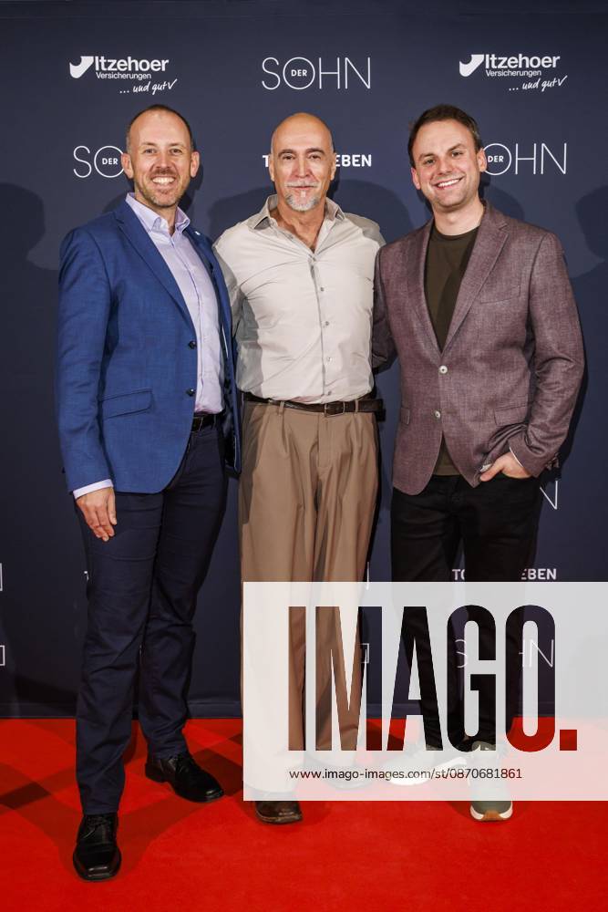 MMM DER SOHN Maik Froemmrich, artistic director of the Itzehoe Theater, on the red carpet at the premiere of the play *Der Sohn* TOURERLEBEN theater production at the Itzehoe Theater on October 24, 2026, in Schleswig-Holstein, Germany