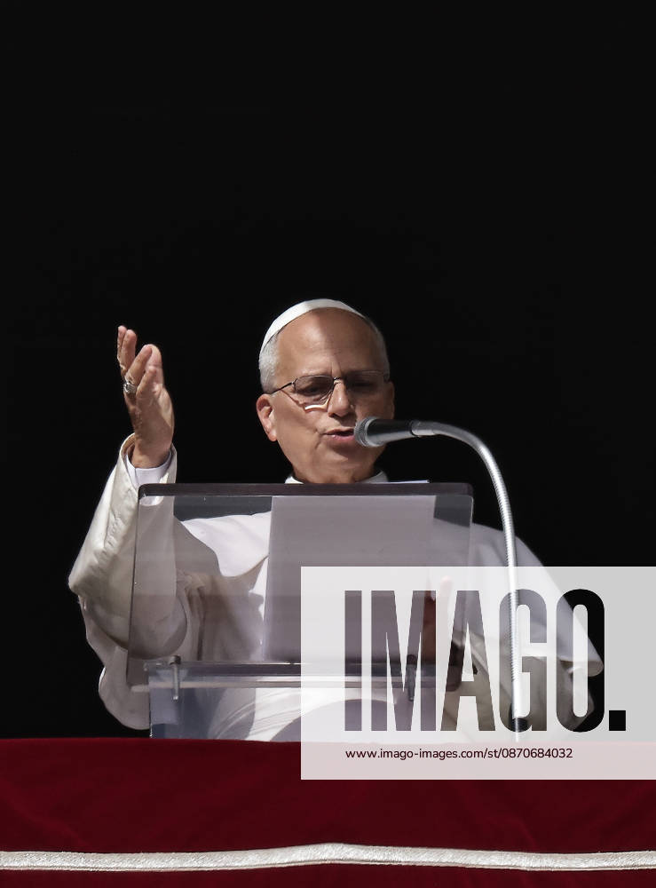 Vatican City - POPE LEO XIV delivers Angelus prayer in St. Peter s Square at the Vatican.. EvandroInetti_via ZUMA Wire Vatican City State - ZUMAi15_ 20261025_zaf_i15_003