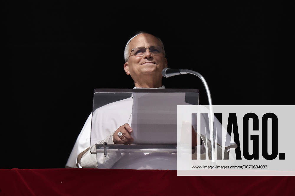 Vatican City - POPE LEO XIV delivers Angelus prayer in St. Peter s Square at the Vatican.. EvandroInetti_via ZUMA Wire Vatican City State - ZUMAi15_ 20261025_zaf_i15_006