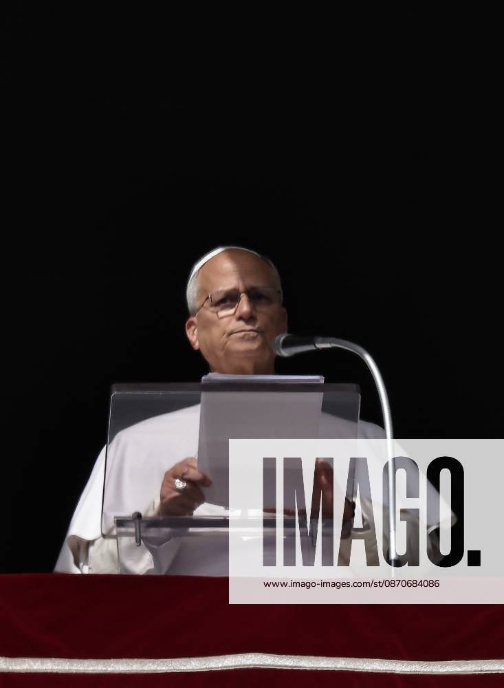 Vatican City - POPE LEO XIV delivers Angelus prayer in St. Peter s Square at the Vatican.. EvandroInetti_via ZUMA Wire Vatican City State - ZUMAi15_ 20261025_zaf_i15_008