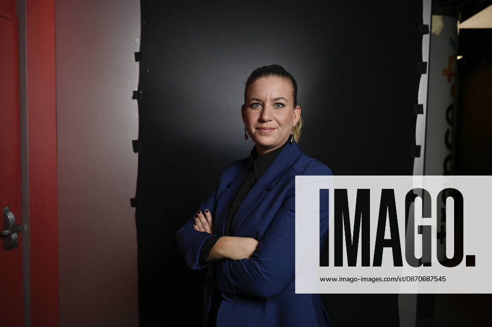 Mathilde Panot on Franc Jeu - Paris French deputy and President of La France Insoumise (LFI) parliamentary group Mathilde Panot poses for pictures for Franc Jeu on France 2 channel in Paris, France on October 25, 2026. Photo by Stephane Le Tellec ABACAPRESS.COM Paris France