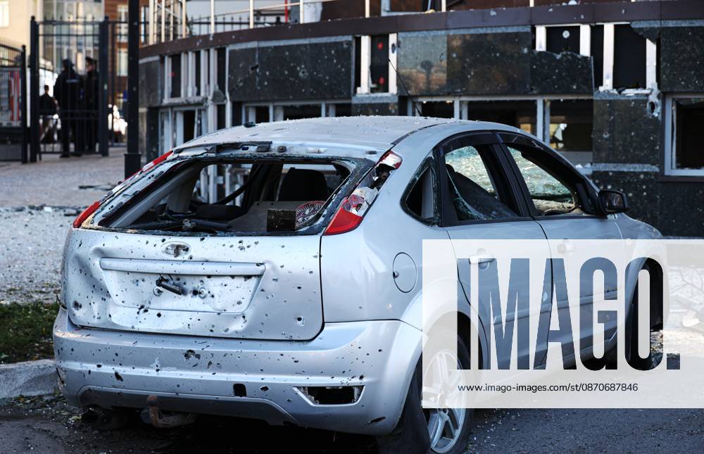 Russia Ukraine Drone Attack 9273091 25.10.2026 A view shows a car and a residential building damaged in a massive drone attack amid Russia s military operation in Ukraine, in Belgorod, Russia. Two persons were killed and 14 others were injured in a reported strike by the Ukrainian Armed Forces on October 25. Taisia Liskovets Sputnik Belgorod Russia