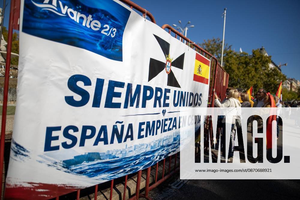 MADRID, SPAIN OCTOBER 25, 2026: Thousands of people in Madrid have rallied in support of the demands made by women from Ceuta known locally as caballas who are calling for a return to normalcy in the autonomous city. Madrid Spain - ZUMAq101 20261025_zna_q101_110