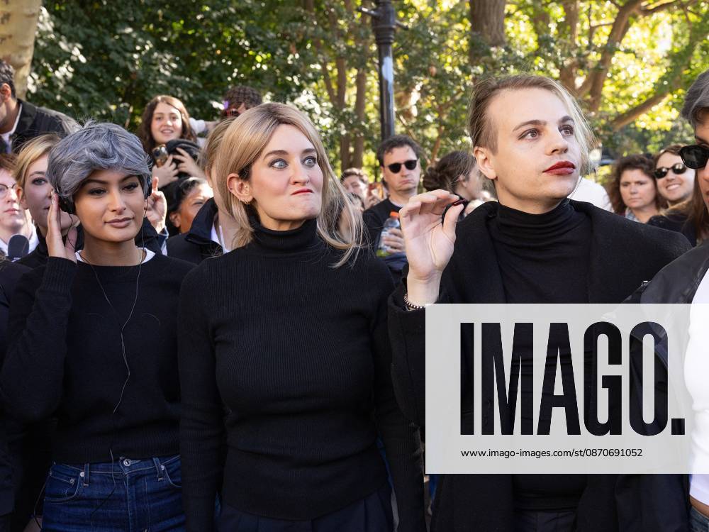 NYC Look-Alike Contest for Elizabeth Holmes and Nathan Fielder NYC Look-Alike Contest for Elizabeth Holmes and Nathan Fielder, Washington Square Park, NY. 25 Oct 2026 Pictured: Elizabeth Holmes and Nathan Fielder Look-Alike Contest.