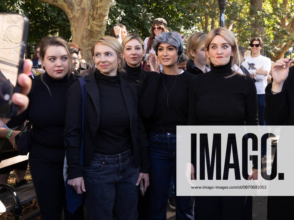 NYC Look-Alike Contest for Elizabeth Holmes and Nathan Fielder NYC Look-Alike Contest for Elizabeth Holmes and Nathan Fielder, Washington Square Park, NY. 25 Oct 2026 Pictured: Elizabeth Holmes and Nathan Fielder Look-Alike Contest.