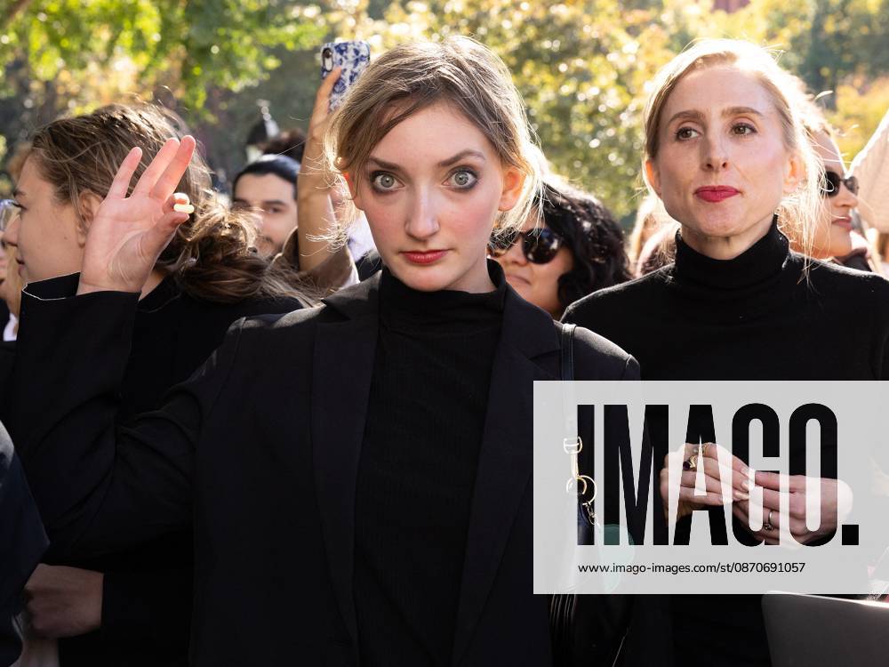 NYC Look-Alike Contest for Elizabeth Holmes and Nathan Fielder NYC Look-Alike Contest for Elizabeth Holmes and Nathan Fielder, Washington Square Park, NY. 25 Oct 2026 Pictured: Elizabeth Holmes and Nathan Fielder Look-Alike Contest.