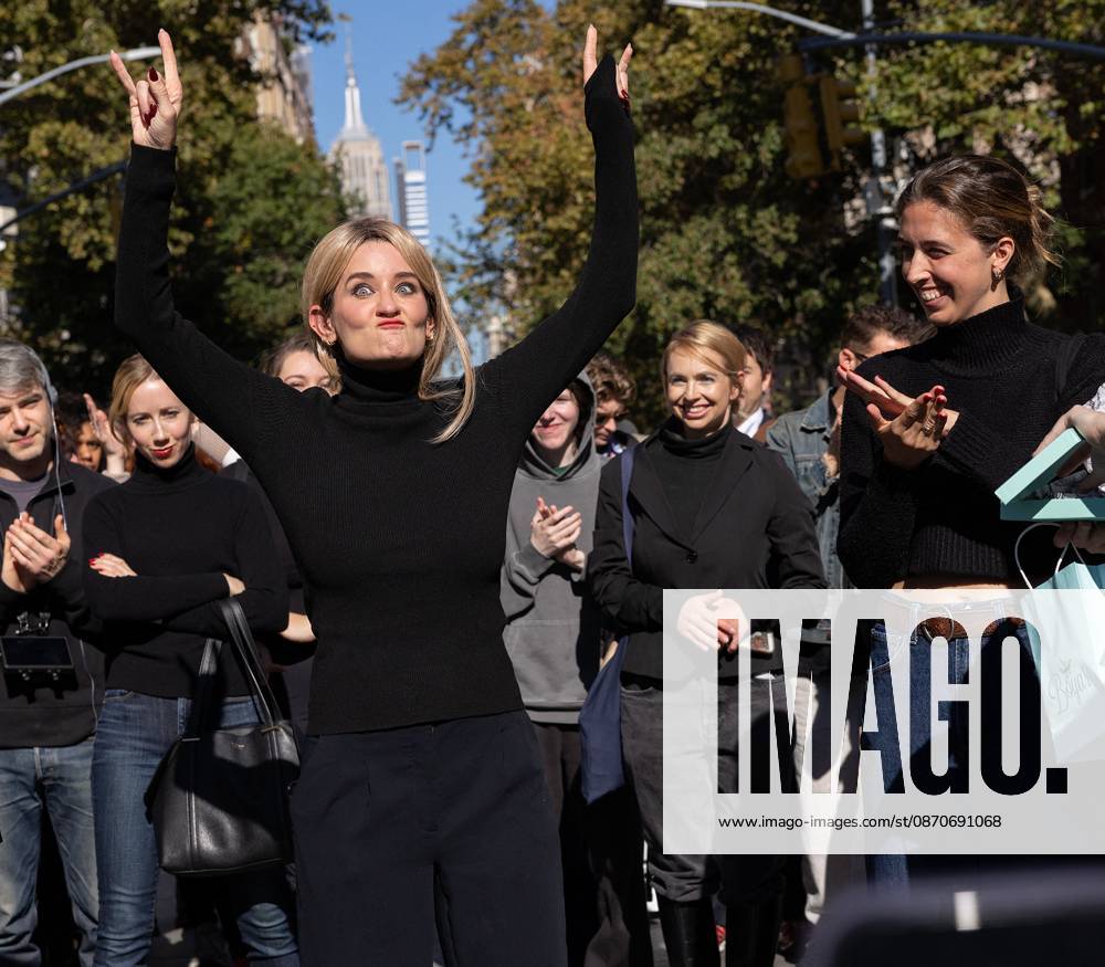 NYC Look-Alike Contest for Elizabeth Holmes and Nathan Fielder NYC Look-Alike Contest for Elizabeth Holmes and Nathan Fielder, Washington Square Park, NY. 25 Oct 2026 Pictured: Elizabeth Holmes and Nathan Fielder Look-Alike Contest-Winner.