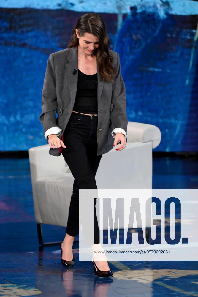IPA90180200 - Milan: Charlotte Casiraghi Appears as a Guest on the TV Show Che tempo che fa, Nove - Charlotte Casiraghi