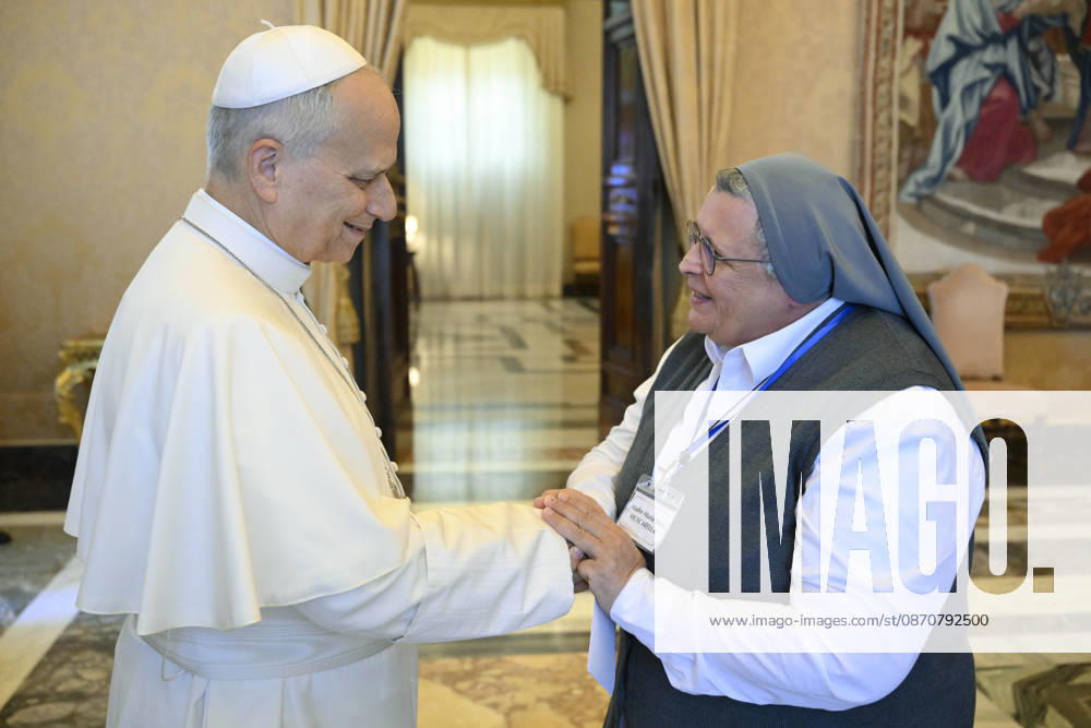 IPA90213607 - Italy, Rome, Vatican, 2026 10 26: Pope Leo XIV receives in a private audience Participants in the General Chapter of the Sisters of Charity of Saint Jeanne Antide Thouret at the Vatican Photo by VATICAN MEDIA Catholic Press Photo