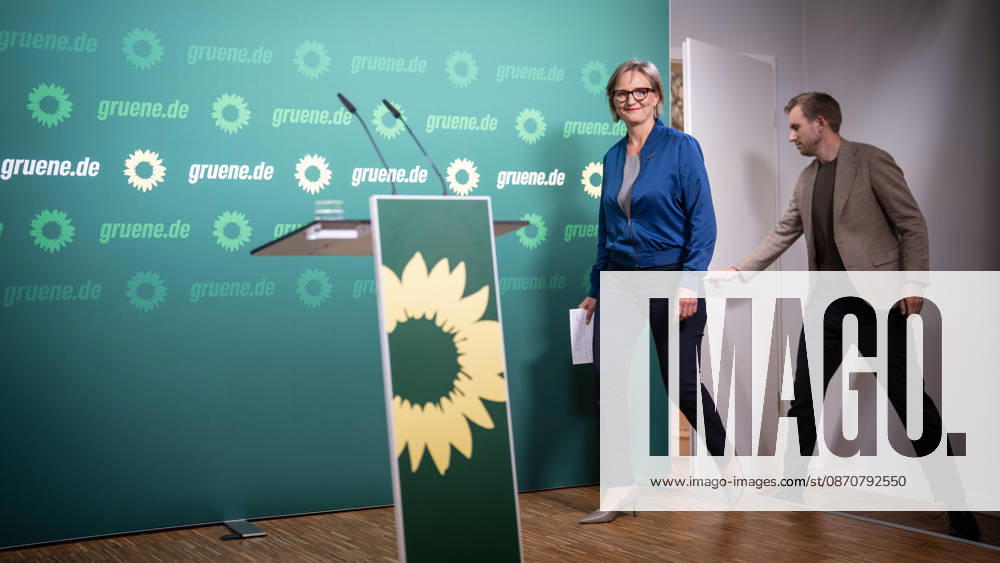 Party Chairwoman Franziska Brantner at the regular press conference on current issues at party headquarters Press conference with Federal Chairwoman Franziska Brantner, Alliance 90 The Greens, Berlin, Berlin, Germany, party headquarters