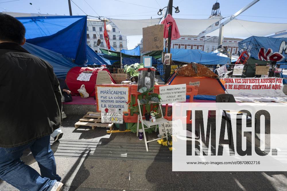 A view of the area where Spaniards continue a tent protest at Sol Square, launched on September 26 to call on the central and regional governments to find solutions to the country s housing crisis, as the protest marks its first month in Madrid, Spain Madrid Spain - ZUMAs197 20261026_aaa_s197_052
