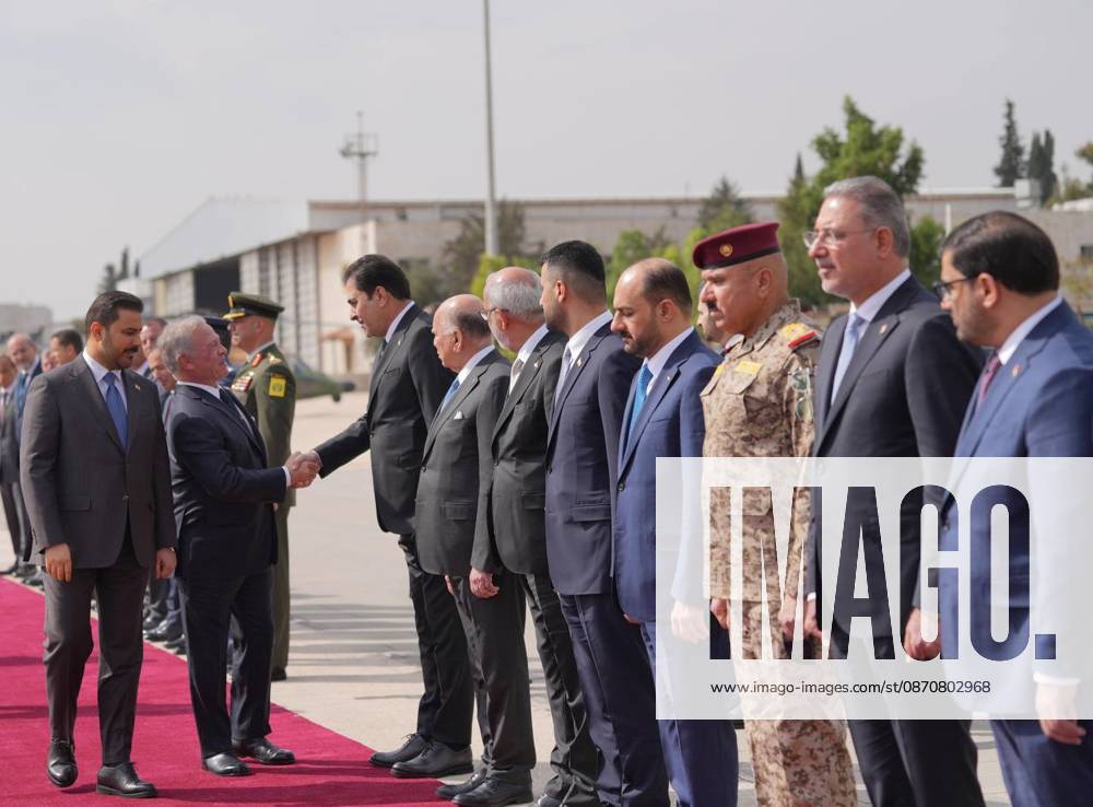 Iraqi Prime Minister Ali Falih al-Zaidi in Jordan AMMAN, JORDAN - OCTOBER 26 : (---- - MANDATORY CREDIT - IRAQI PRIME MINISTER S OFFICE PRESS HANDOUT - NO MARKETING NO ADVERTISING CAMPAIGNS - DISTRIBUTED AS A SERVICE TO CLIENTS----) Iraqi Prime Minister Ali Falih al-Zaidi is welcomed with an official ceremony by King Abdullah II at Marka Military Airport during his official visit to Amman, Jordan, on October 26. Iraqi Prime Minister s Office Press Handout Anadolu Amman Jordan. Editorial use only. Please get in touch for any other usage.