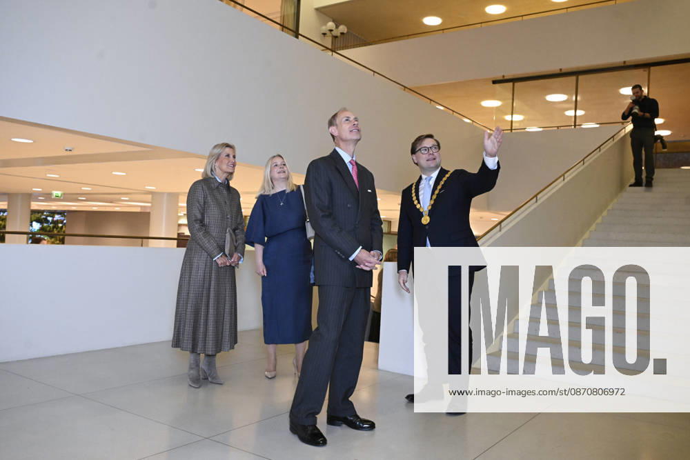Mayor of Helsinki Daniel Sazonov (R) with wife Anita Westerholm (3rd R) having a tour with visiting Britain s Prince Edward, Duke of Edinburgh and Sophie Duchess of Edinburgh at the Helsinki City Hall in Finland on Monday, 26th Oct., 2026. Prince Edward and Duchess Sophie are in Finland between 26th and 28th October. - MIKKO STIG Helsinki Finland