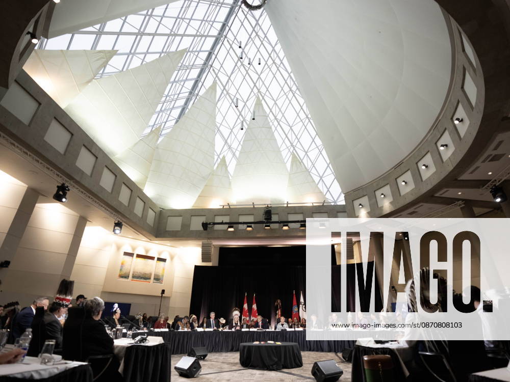 Prime Minister Mark Carney and National Chief of the Assembly of First Nations Cindy Woodhouse Nepinak meet with leaders and minsters at the First Nations and First Ministers meeting in Ottawa, Monday, Oct. 26, 2026. Ottawa Canada - ZUMAc35_ 20261026_zaf_c35_029