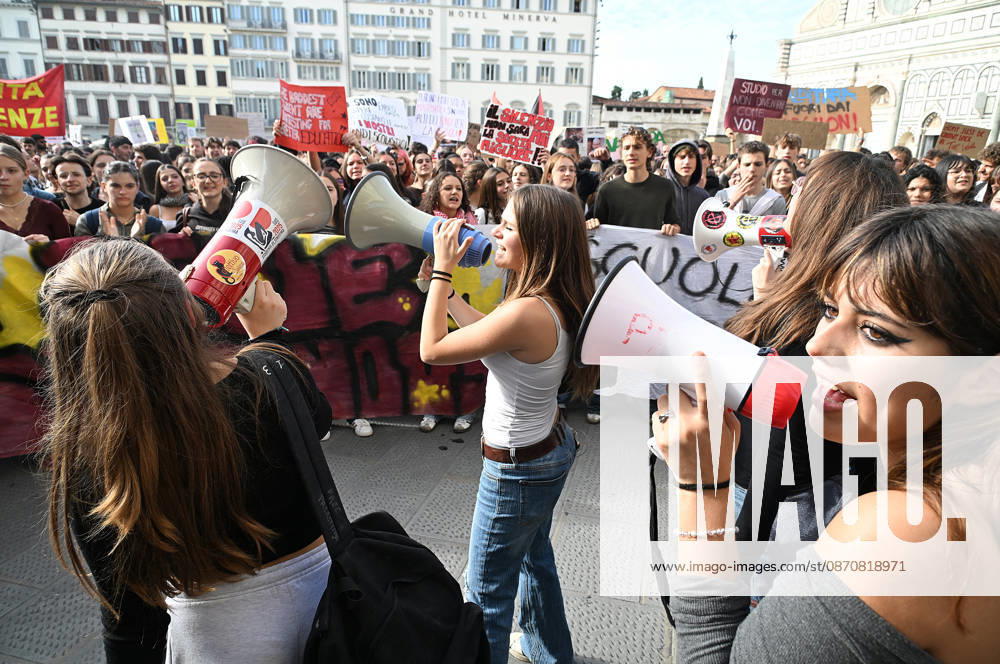 Students protest against the Minister of Education and his school policies, Florence, October 26, 2026 Florence Italy - ZUMAa289 20261026_zia_a289_162