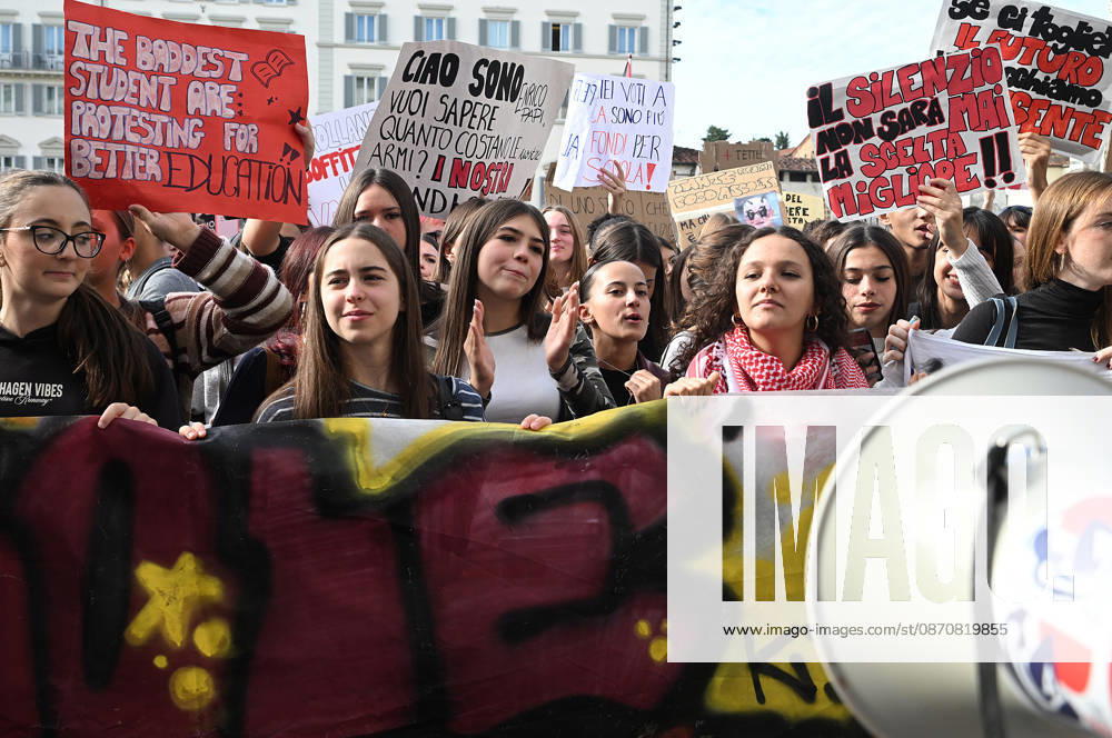 Students protest against the Minister of Education and his school policies, Florence, October 26, 2026 Florence Italy - ZUMAa289 20261026_zia_a289_187