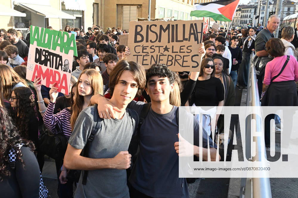 Students protest against the Minister of Education and his school policies, Florence, October 26, 2026 Florence Italy - ZUMAa289 20261026_zia_a289_199