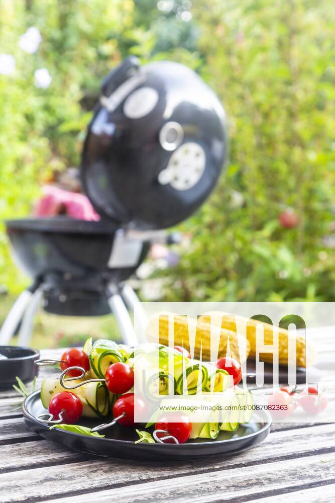 Grilled vegetarian grill skewers, tomato, sheep cheese and zucchini slices SARF03941