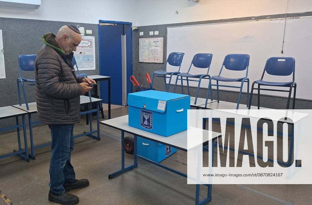 Preparations continue for upcoming Knesset parliamentary elections in Israel TEL AVIV, ISRAEL - OCTOBER 26: Ballot boxes are set up at the A.D. Gordon school in the Herzliya district of Tel Aviv, Israel, on October 26, 2026. Preparations continue for the upcoming Knesset parliamentary elections scheduled for October 27. Voting will take place tomorrow, running from 07:00 to 22:00 local time. Nir Keidar Anadolu Tel Aviv Israel. Editorial use only. Please get in touch for any other usage.