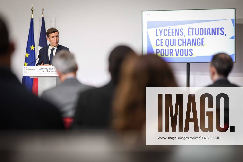 Paris, France le 26 octobre 2026 - Edouard Geffray, ministre de l Education nationale, et Philippe Baptiste, ministre de l Enseignement superieur, de la Recherche et de l Espace, presentent lors d une conference de presse les conclusions de la consultation nationale lyceenne et de la concertation relative à l orientation et a Parcoursup. Ils detaillent egalement les reponses aux attentes exprimees par les lyceens et les etudiants afin d ameliorer leurs conditions d apprentissage et d etude - Edouard Geffray, Minister of National Education, and Philippe Baptiste, Minister of Higher Education, Research and Space, present at a press conference the conclusions of the national high school consultation and the consultation on orientation and Par