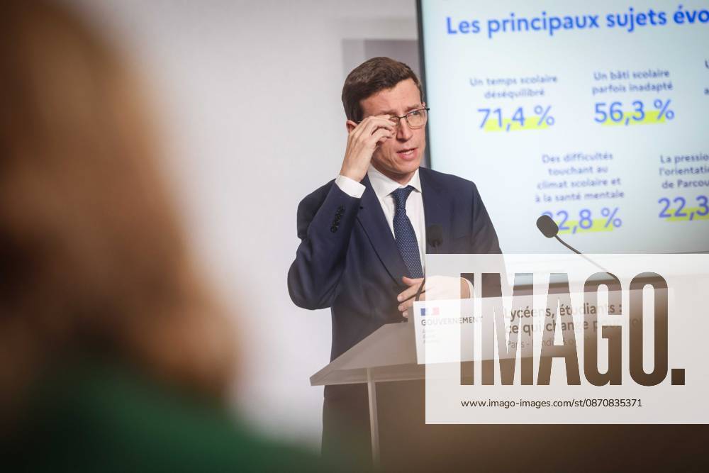 Paris, France le 26 octobre 2026 - Edouard Geffray, ministre de l Education nationale, et Philippe Baptiste, ministre de l Enseignement superieur, de la Recherche et de l Espace, presentent lors d une conference de presse les conclusions de la consultation nationale lyceenne et de la concertation relative à l orientation et a Parcoursup. Ils detaillent egalement les reponses aux attentes exprimees par les lyceens et les etudiants afin d ameliorer leurs conditions d apprentissage et d etude - Edouard Geffray, Minister of National Education, and Philippe Baptiste, Minister of Higher Education, Research and Space, present at a press conference the conclusions of the national high school consultation and the consultation on orientation and Par