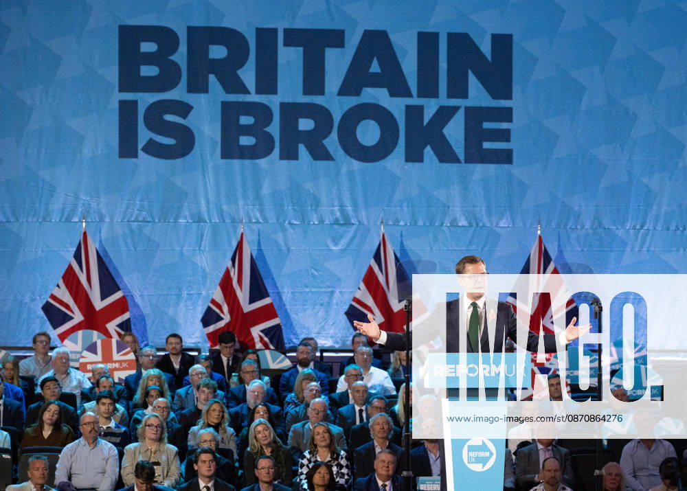 Robert Jenrick attends the Reform UK s Economic Rescue Plan Press Conference in London. London United Kingdom - ZUMAs197 20261026_aaa_s197_282