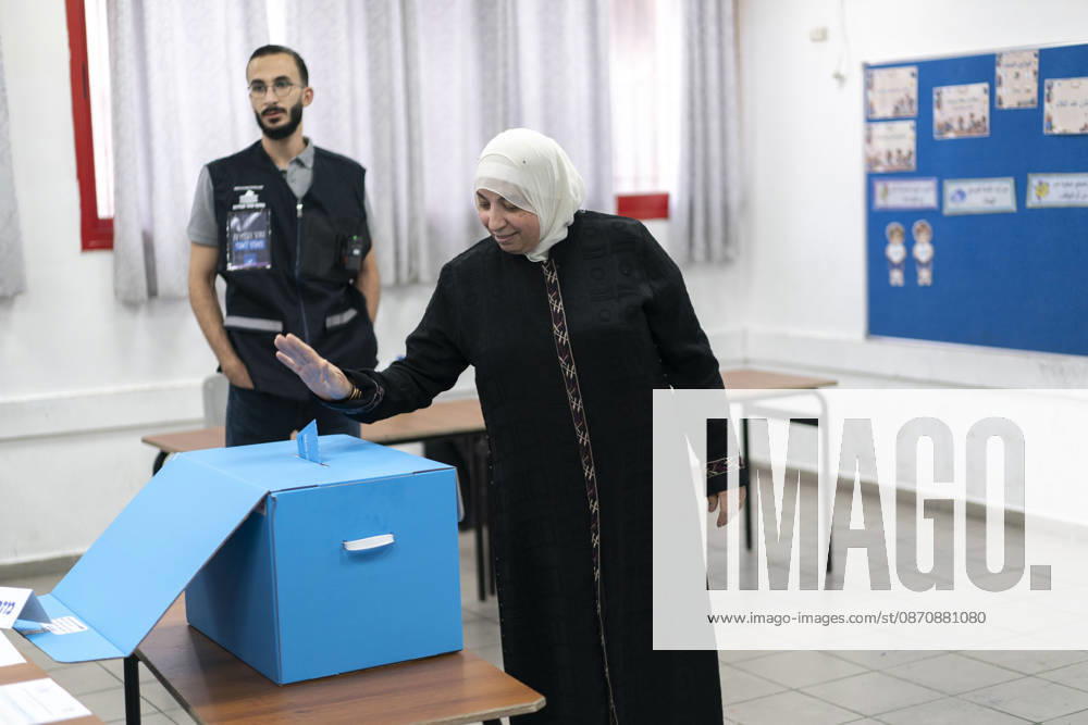 Israelis head to the polls in parliamentary elections UMM AL-FAHM, ISRAEL - OCTOBER 27: Voters cast their ballots at Al-Aqwas School as voting began Tuesday in Israel s parliamentary elections, with more than 7.3 million people eligible to cast ballots to elect the 120-member Knesset in the northern city of Umm al-Fahm, Israel on October 27, 2026. Polling stations opened at 7 am local time (0500GMT) and are scheduled to close at 10 pm (2000GMT), according to Israel’s Central Elections Committee. A total of 12,018 polling stations and approximately 18,000 ballot boxes have been prepared nationwide, with around 100,000 election workers deployed. Mostafa Alkharouf Anadolu Umm al-Fahm Israel. Editorial use only. Please get in touch for any ot