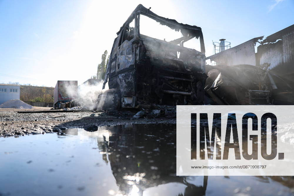 RUSSIA, DONETSK - OCTOBER 27, 2026: A destroyed vehicle of a motor transport enterprise is seen after a Ukrainian drone strike on the city Donetsk Russia - ZUMAt113 20261027_zaa_t113_132