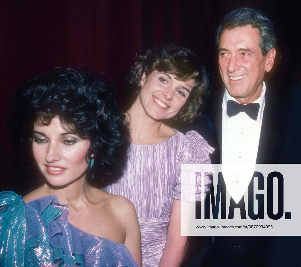**FILE PHOTO** Susan Saint James Has Passed Away. Susan Lucci Susan St James Rock Hudson 1984 Photo by Adam Scull PHOTOlink MediaPunch