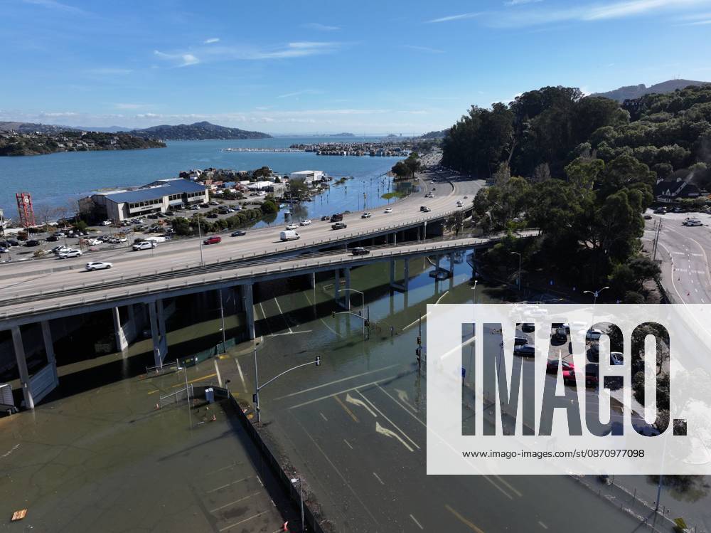 High tide in Marin County of California MARIN COUNTY, CA - OCTOBER 27: Floodwaters covered roads in Marin County during high tide between Sausalito and Mill Valley in California, United States on October 27, 2026. Tayfun Coskun Anadolu California United States. Editorial use only. Please get in touch for any other usage.