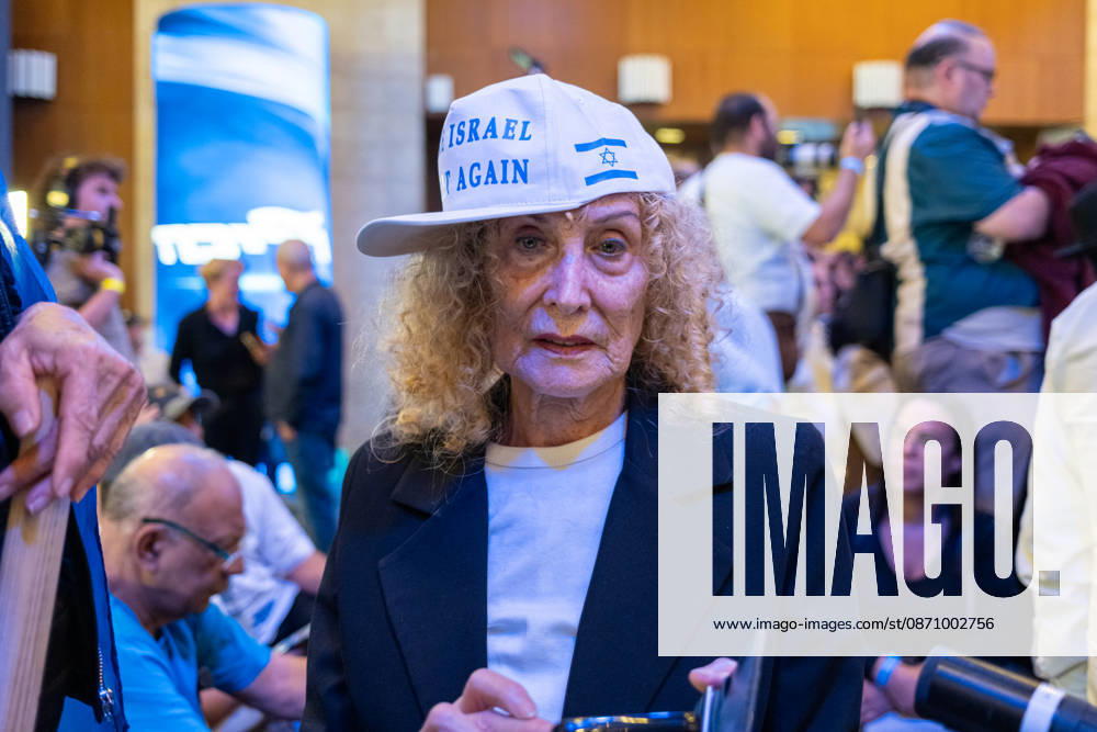 Israel, Jerusalem, October 27–28, 2026: Scenes from the election rally of the Likud Party led by incumbent Prime Minister Benjamin Netanyahu. There was a long wait for Bibi to appear; he didn’t take the stage until around 3:15 a.m. Baseball caps bearing the slogan Make Israel Great Again were handed out at the event.