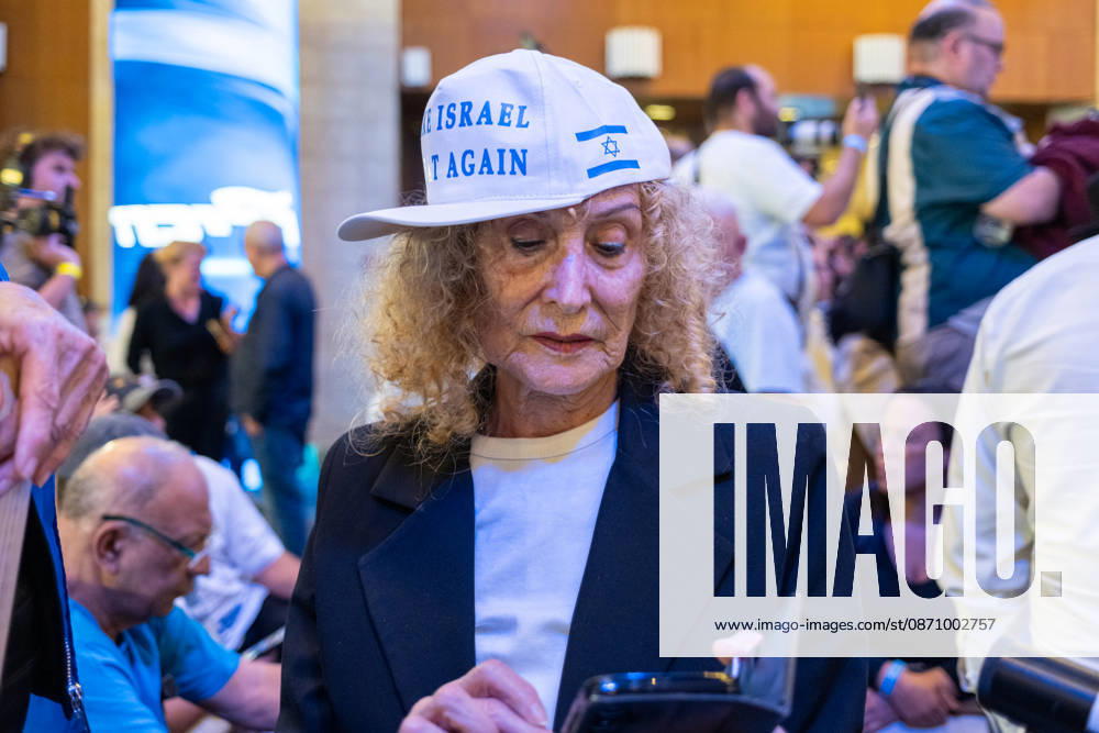 Israel, Jerusalem, October 27–28, 2026: Scenes from the election rally of the Likud Party led by incumbent Prime Minister Benjamin Netanyahu. There was a long wait for Bibi to appear; he didn’t take the stage until around 3:15 a.m. Baseball caps bearing the slogan Make Israel Great Again were handed out at the event.