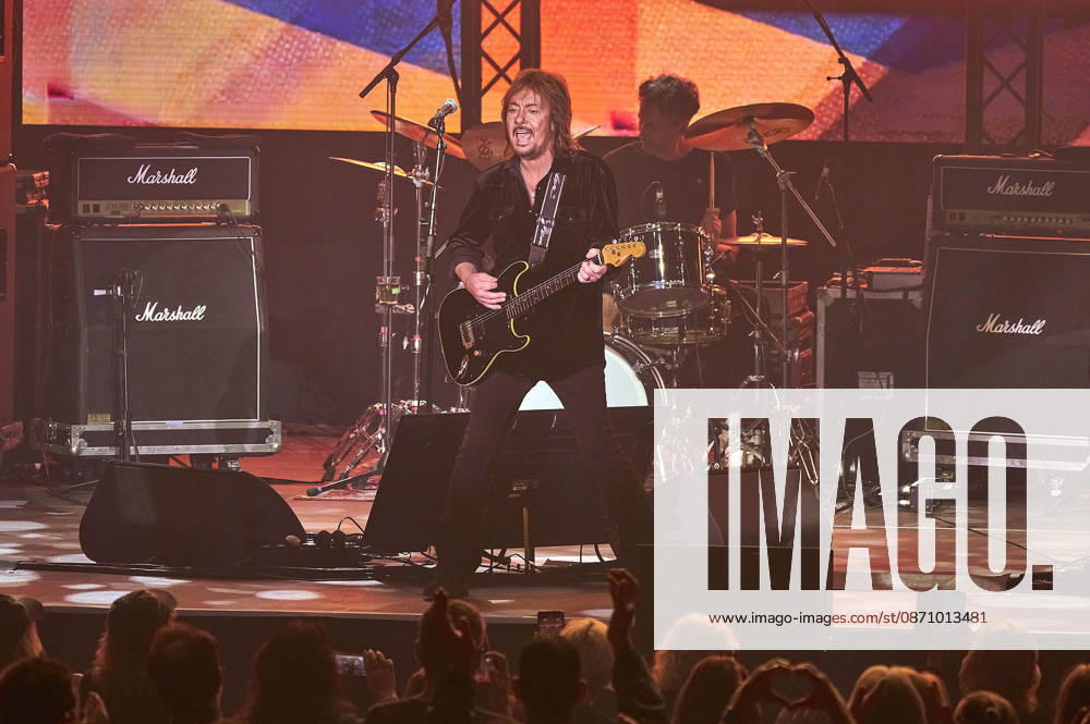 Chris Norman Band live at a concert on the Lifelines Tour at the Swiss Life Hall in Hanover, October 26, 2026 Foto:xU.xFuturexImagex norman_6030