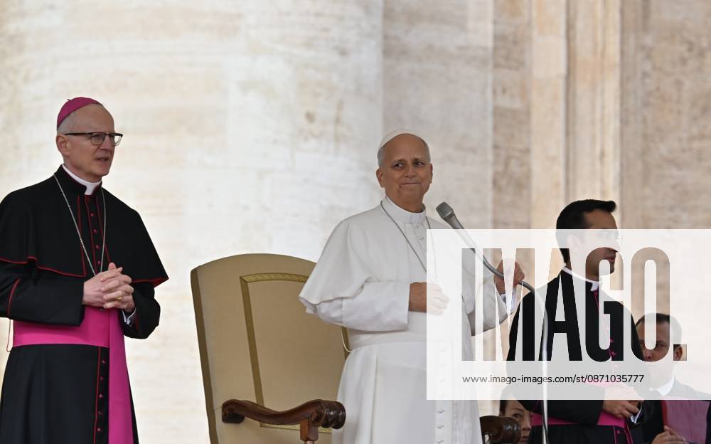 ITALY-WEEKLY-AUDIENCE-2026 10 28 Italy, Rome, Vatican City, October 28, 2026: Pope Leo XIV during his weekly general audience in St Peter s Square at the Vatican. Photo: Copyright Alessia Giuliani Catholipressphoto - NO BOOKS