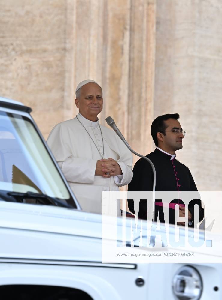 ITALY-WEEKLY-AUDIENCE-2026 10 28 Italy, Rome, Vatican City, October 28, 2026: Pope Leo XIV during his weekly general audience in St Peter s Square at the Vatican. Photo: Copyright Alessia Giuliani Catholipressphoto - NO BOOKS