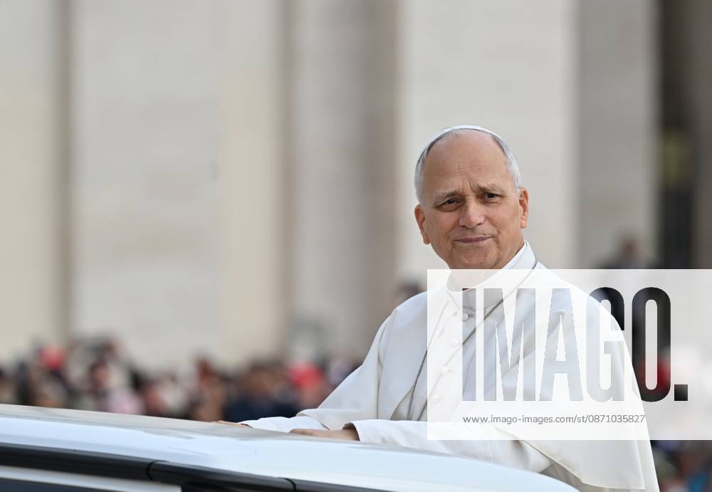 ITALY-WEEKLY-AUDIENCE-2026 10 28 Italy, Rome, Vatican City, October 28, 2026: Pope Leo XIV during his weekly general audience in St Peter s Square at the Vatican. Photo: Copyright Alessia Giuliani Catholipressphoto - NO BOOKS