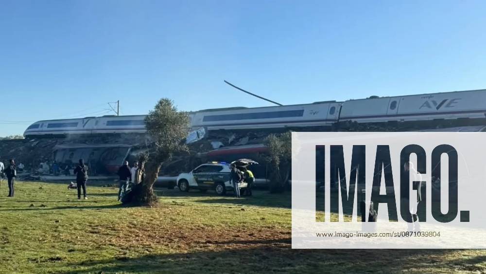 Dozens killed in high-speed train crash in central Spain TOLEDO, SPAIN - OCTOBER 28: (---- MANDATORY CREDIT - @1vanta3 via X HANDOUT - NO MARKETING NO ADVERTISING CAMPAIGNS - DISTRIBUTED AS A SERVICE TO CLIENTS----) A view of the crash site after two high-speed trains collided in central Spain, killing dozens of people and injuring many others in Toledo, Spain on October 28, 2026. Government sources told RTVE that at least 30 people had died. Spanish daily El Espanol reported at least 46 deaths, citing regional government sources. Government sources initially told El Pais they feared the disaster could be worse than Adamuz, referring to a January high-speed rail crash in southern Spain that killed 46 people. Authorit