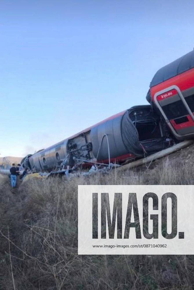 News - Nuevo accidente ferroviario: chocan un Iryo y un AVE a la altura de Urda (Toledo) New train accident: an Iryo and a AVE train collide near Urda (Toledo), Wednesday, October 28, 2026 Cordon Press during Nuevo accidente ferroviario: chocan un Iryo y un AVE a la altura de Urda (Toledo), News in , , October 28 2026