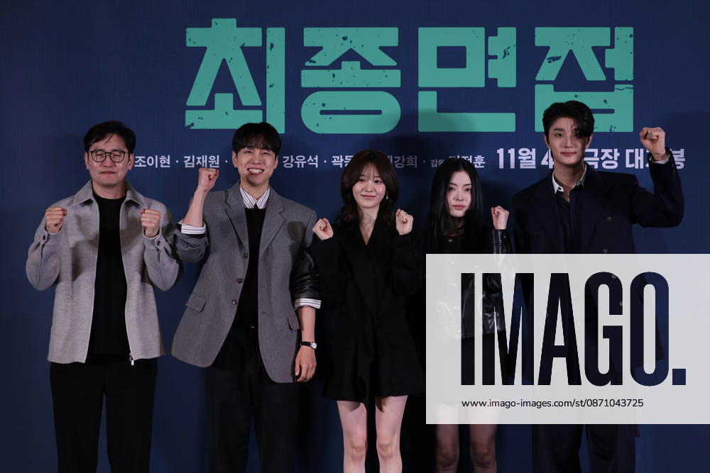 Seoul press screening for the movie Final Interview (L-R) South Korean director Kim Jung-hoon and actors Kang You-seok, Cho Yi-hyun, Bae Kang-hee, and Kim Jae-won pose for photos during a press preview for the movie Final Interview in Seoul, South Korea, on October 28, 2026. Seoul South Korea