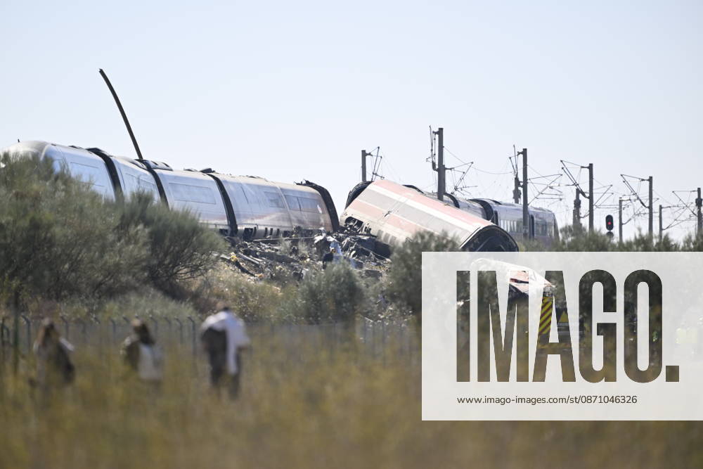 Death toll in Spain high-speed train collision climbs to 46 TOLEDO, SPAIN - OCTOBER 28: Emergency teams work at the scene of a collision involving two high-speed trains near Urda station in Toledo province, Spain, on October 28, 2026. The death toll has risen to 46, according to Spanish media reports. Preliminary information suggests that a Renfe AVE train struck the rear of a stationary Iryo train, causing two carriages to derail and fall down an embankment. Emergency crews continue rescue and response operations as authorities investigate the cause of the collision. Burak Akbulut Anadolu Toledo Spain. Editorial use only. Please get in touch for any other usage.