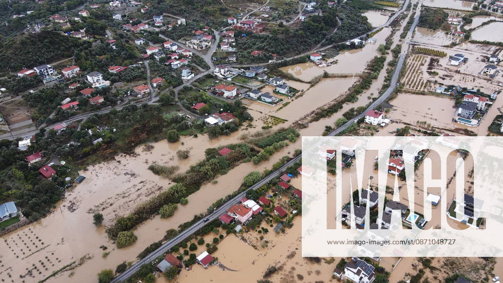Heavy rainfall causes flooding in Mugla, Turkiye MUGLA, TURKIYE - OCTOBER 28: An aerial view of flooded residential areas and agricultural fields after heavy rainfall caused the Tersakan Stream to overflow in Dalaman district of Mugla, Turkiye, on October 28, 2026. Floodwaters inundated homes, businesses and farmland, while some roads were closed to traffic. Durmus Genc Anadolu Mugla Turkey. Editorial use only. Please get in touch for any other usage.